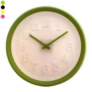 Horloge colorée avec chiffres en relief