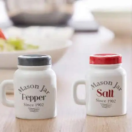 Salière et poivrière en forme de mini jar vintage sel poivre