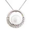 Collier pendentif anneau argenté et strass orné d'une perle blanche