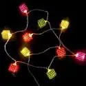 Guirlande de LED en forme de cubes perforés