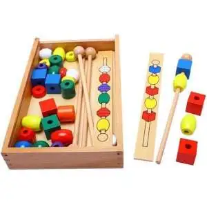 Jeu perles à enfiler reconstitution d'image Montessori