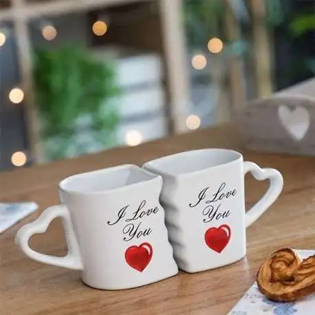 2 Mugs pour couple I Love You tasses cœur qui s'emboîtent - Totalcadeau