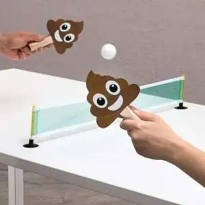 Jeu ping pong de bureau avec raquettes émoji crottes