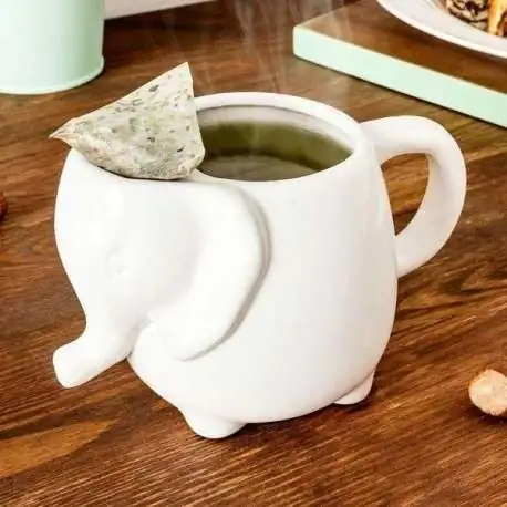 Tasse éléphant avec repose-sachet intégré, ultra pratique!