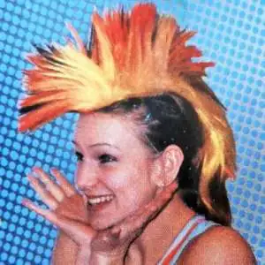 Perruque Mohawk déguisement couleur de l'allemagne Punk